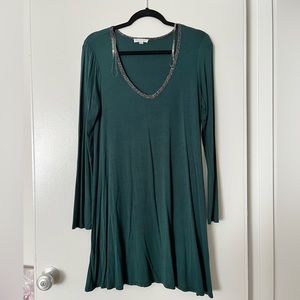 Socialite V-Neck Long Sleeve Dress - M